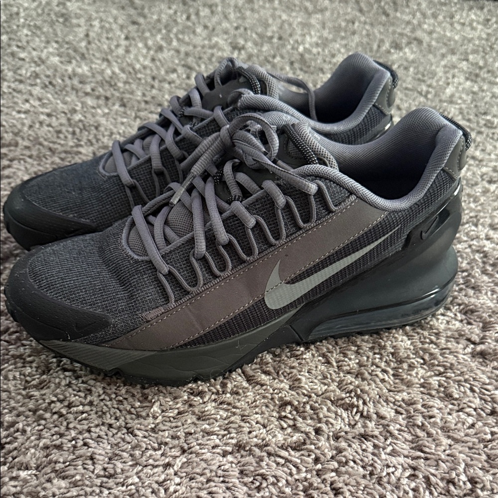 Nike Air Max Pulse Roam